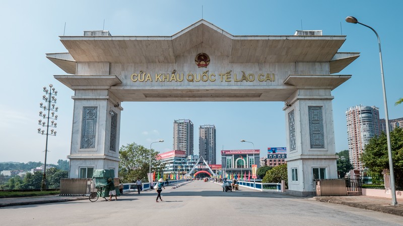Hà Nội - Hà Khẩu – Bình Biên – Di Lặc